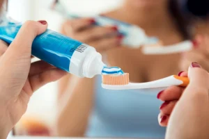 Choosing the Right Toothpaste: What Ingredients to Look For